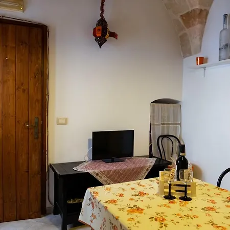 La Casa Di Na Monopoli